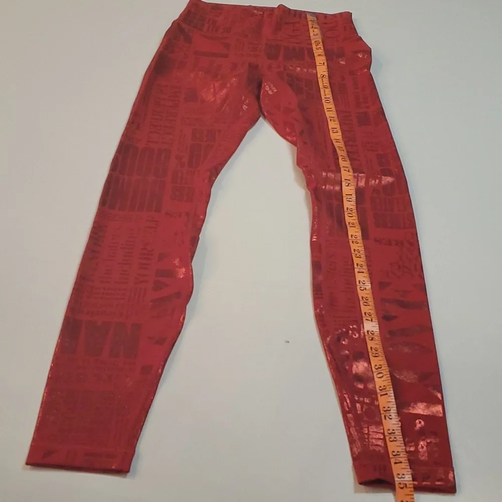 #1254 Lululemon red foil manifesto leggings  size 4 b1019.